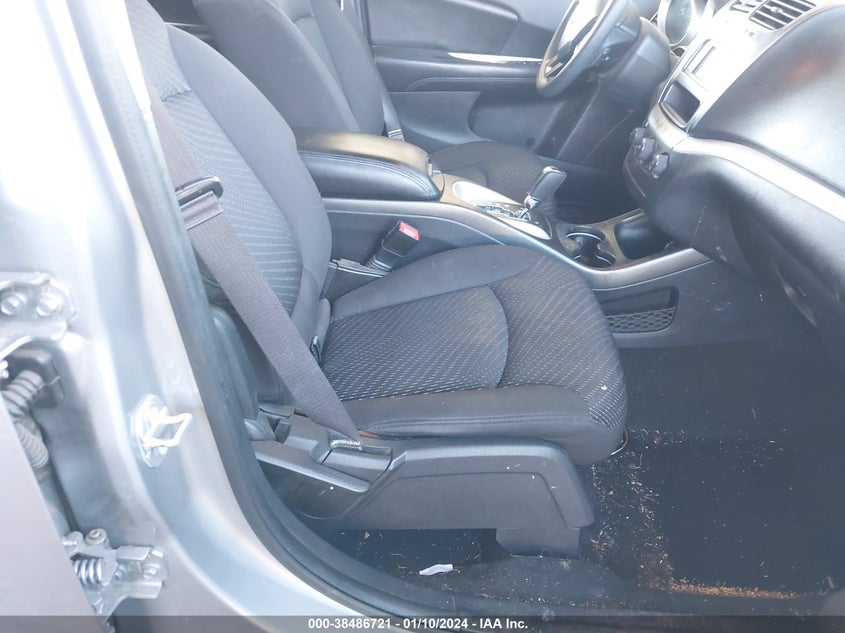 VIN 3C4PDCBGXHT572562 2017 DODGE JOURNEY SXT