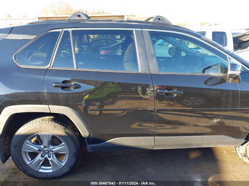 2022 TOYOTA RAV4 XLE - 2T3P1RFV1NC259197