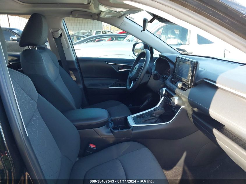 2022 TOYOTA RAV4 XLE - 2T3P1RFV1NC259197