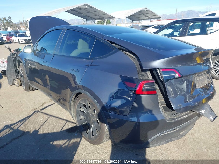 VIN 7SAYGDEE1PF591805 2023 TESLA MODEL Y AWD/LONG RANGE DUAL MOTOR ALL-WHEEL DRIVE