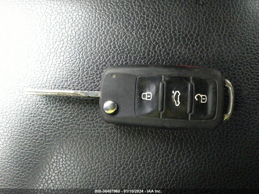 2013 VOLKSWAGEN JETTA SE - 3VWDP7AJ4DM446441