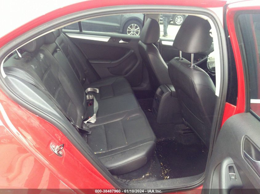 2013 VOLKSWAGEN JETTA SE - 3VWDP7AJ4DM446441