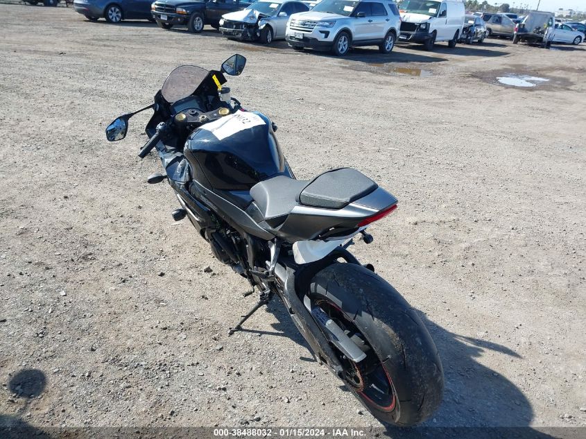 2019 SUZUKI GSX-R1000 JS1DM11F1K7100031
