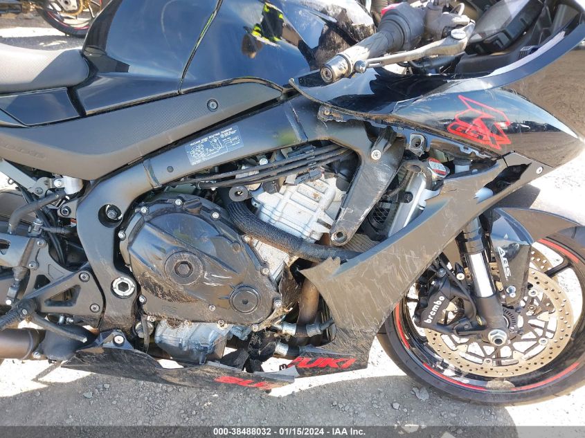 2019 SUZUKI GSX-R1000 JS1DM11F1K7100031