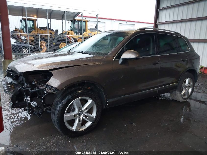 2013 VOLKSWAGEN TOUAREG TDI LUX - WVGEP9BP8DD006073