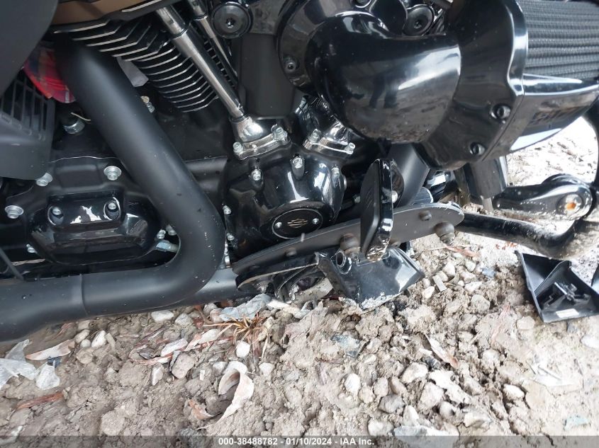 2022 HARLEY-DAVIDSON FLTRXST 1HD1ACL11NB663109
