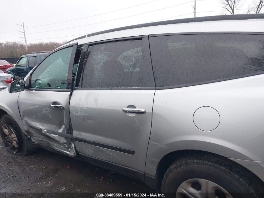 2015 CHEVROLET TRAVERSE LS - 1GNKRFED5FJ247389