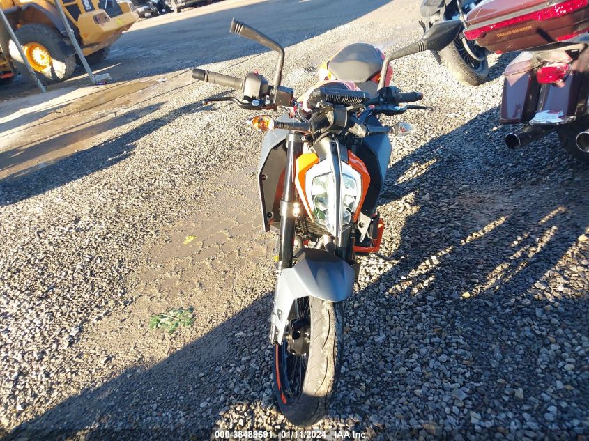 2023 KTM 390 DUKE MD2JPJ409PN211155