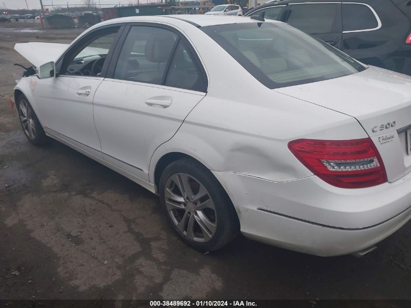 2013 MERCEDES-BENZ C 300 LUXURY 4MATIC/SPORT 4MATIC - WDDGF8AB8DR292760