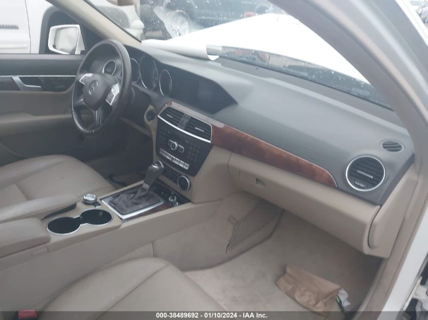 2013 MERCEDES-BENZ C 300 LUXURY 4MATIC/SPORT 4MATIC - WDDGF8AB8DR292760