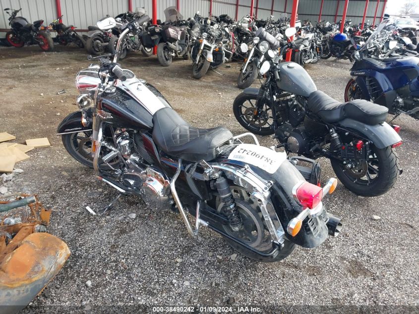 2017 HARLEY-DAVIDSON FLHR ROAD KING - 1HD1FBC1XHB654036