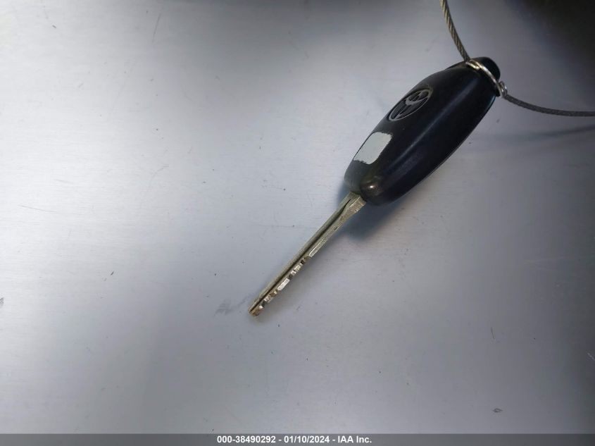 2014 TOYOTA PRIUS C - JTDKDTB30E1078351