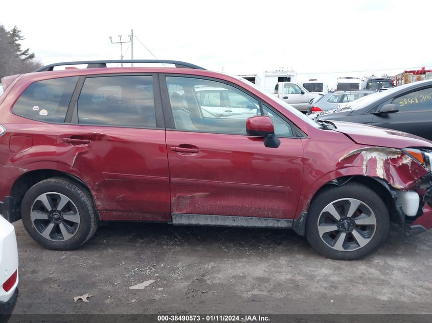 VIN JF2SJAECXJH531810 2018 SUBARU FORESTER 2.5I PREMIUM