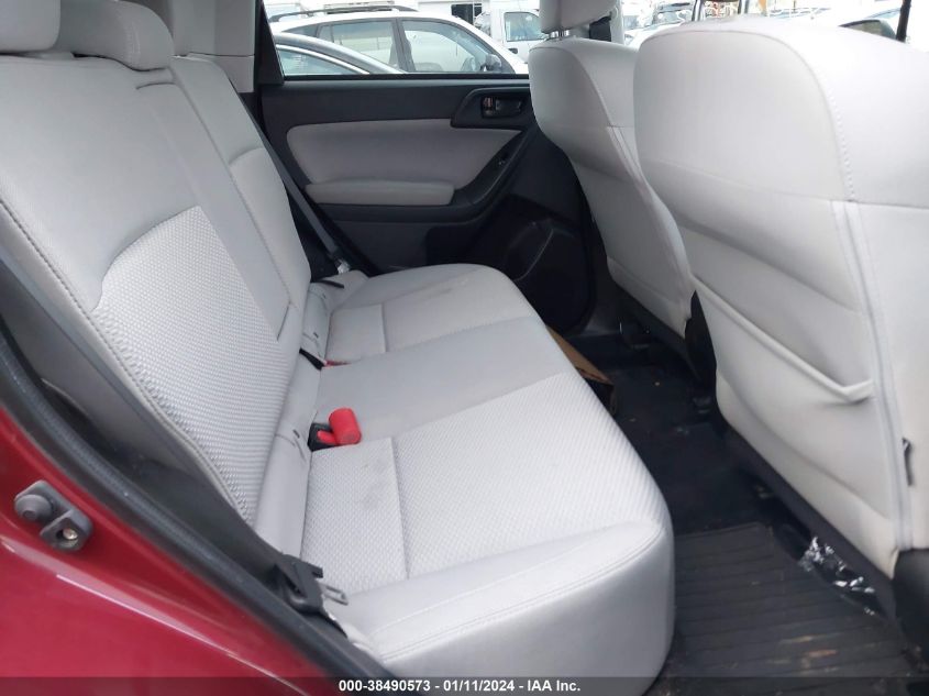 VIN JF2SJAECXJH531810 2018 SUBARU FORESTER 2.5I PREMIUM