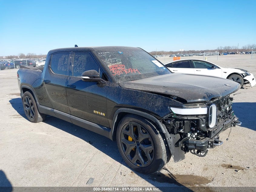 VIN 7FCTGAAA7NN014889 2022 RIVIAN R1T ADVENTURE