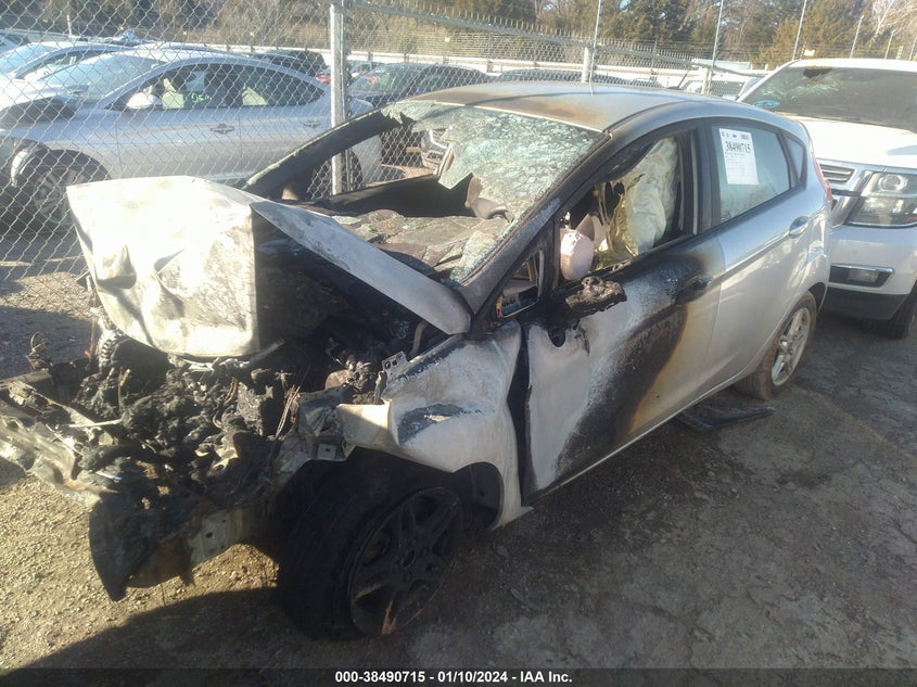 VIN 3FADP4EJ7JM106844 2018 FORD FIESTA SE