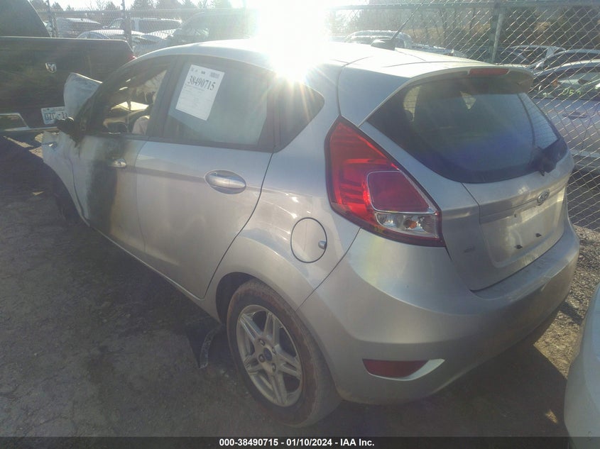 VIN 3FADP4EJ7JM106844 2018 FORD FIESTA SE
