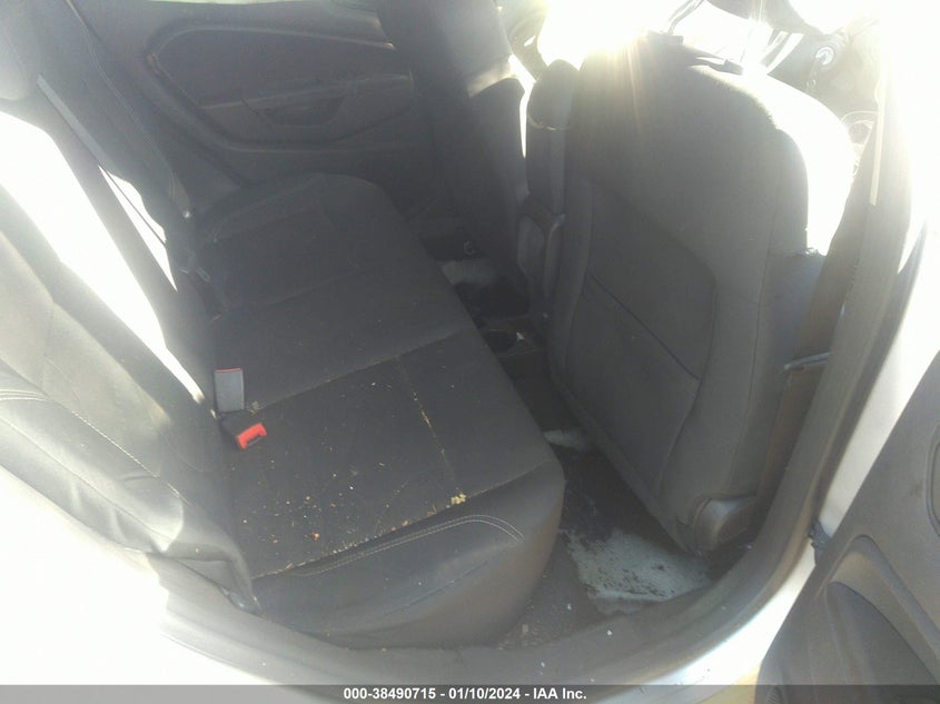 VIN 3FADP4EJ7JM106844 2018 FORD FIESTA SE
