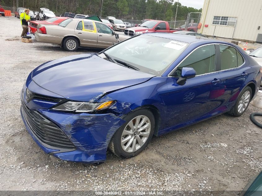 2018 TOYOTA CAMRY LE - 4T1B11HK0JU574203