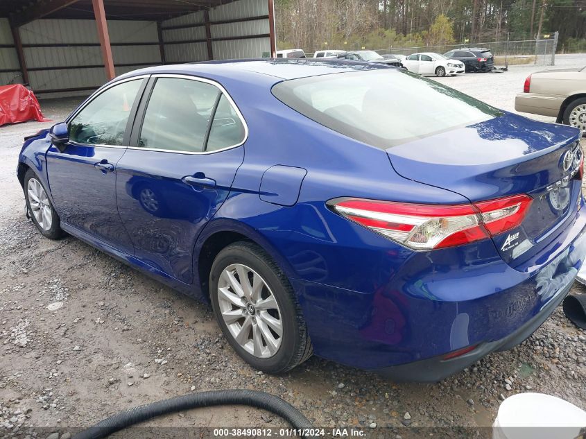 2018 TOYOTA CAMRY LE - 4T1B11HK0JU574203