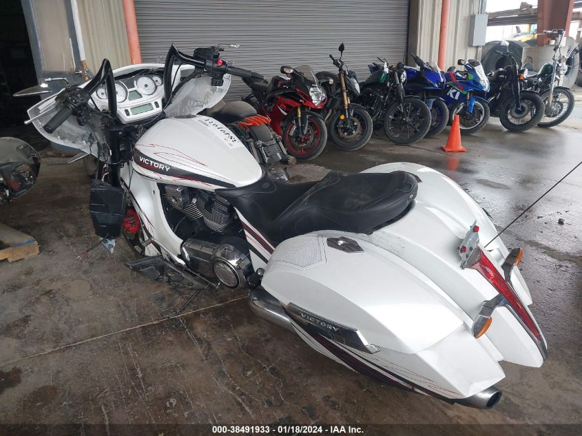 2017 VICTORY MOTORCYCLES MAGNUM X-1 5VPXMXAA0H3058303
