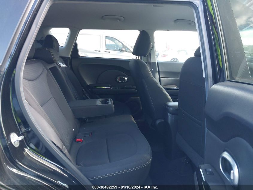 2015 KIA SOUL + - KNDJP3A57F7192562
