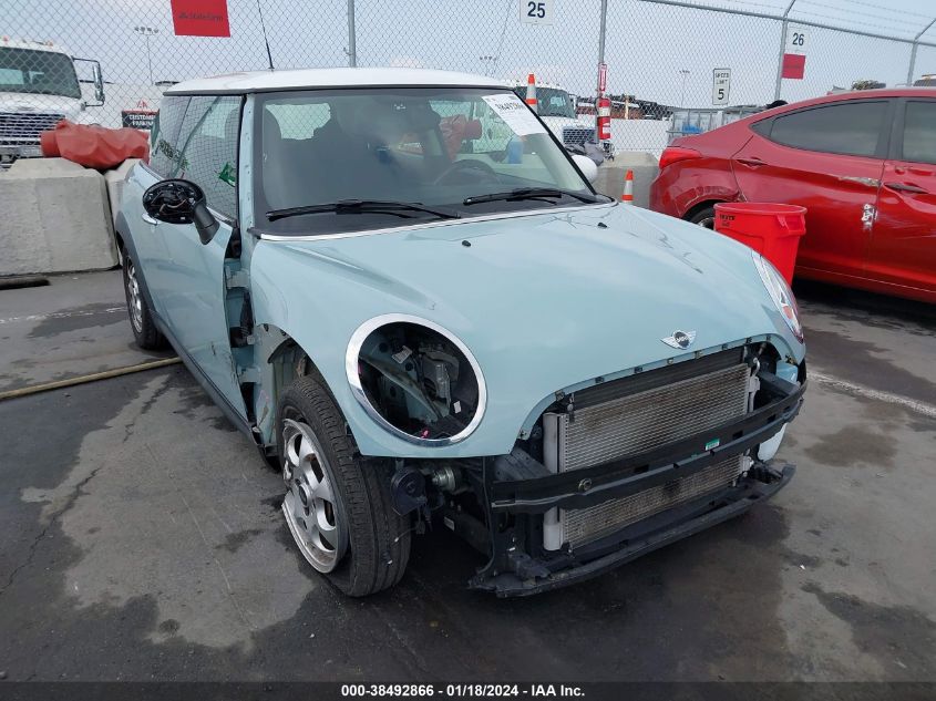 2013 MINI HARDTOP COOPER - WMWSU3C57DT549170
