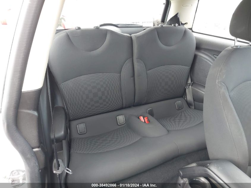 2013 MINI HARDTOP COOPER - WMWSU3C57DT549170