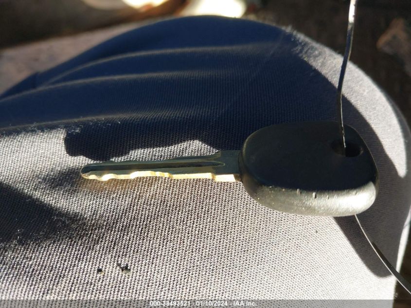 2013 CHEVROLET SILVERADO 1500 LT - 1GCRCSE07DZ101525