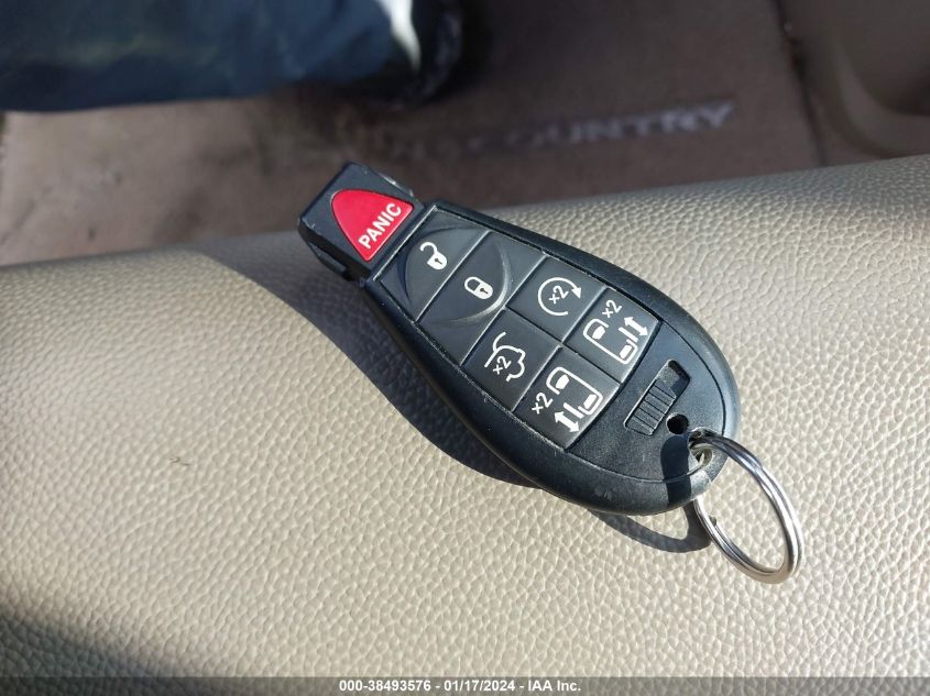 2015 CHRYSLER TOWN & COUNTRY TOURING - 2C4RC1BG8FR571880