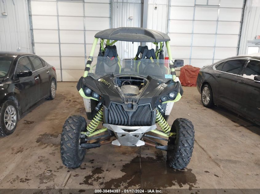 2015 CAN-AM MAVERICK - 3J8PEAP25FJ000227
