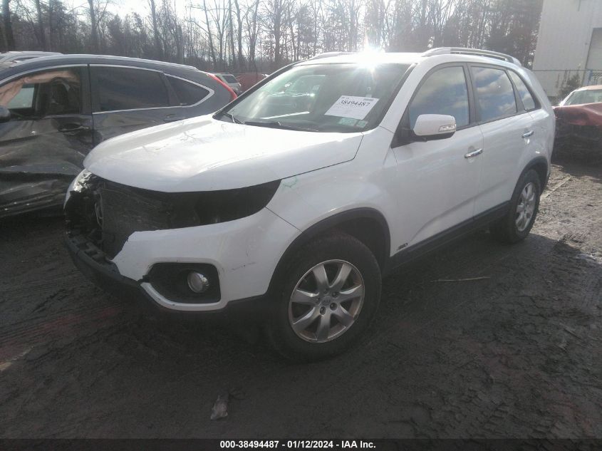 2013 KIA SORENTO LX - 5XYKTCA64DG309720