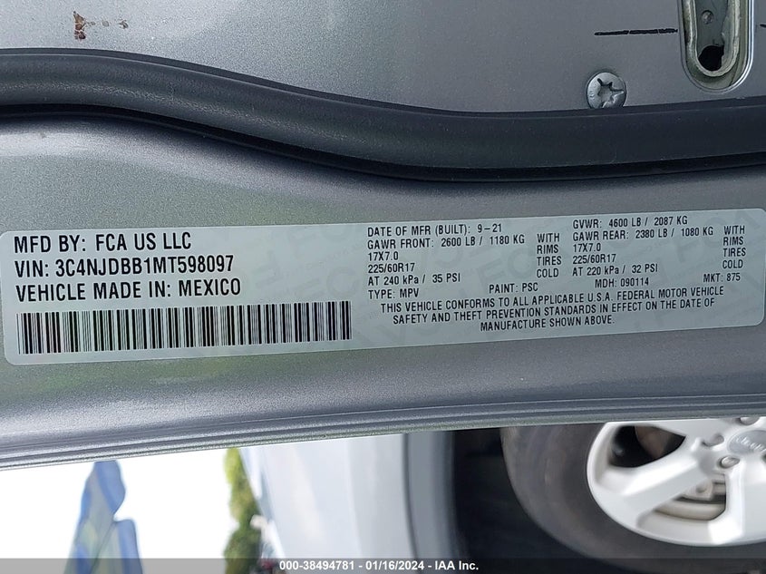 VIN 3C4NJDBB1MT598097 2021 JEEP COMPASS LATITUDE 4X4