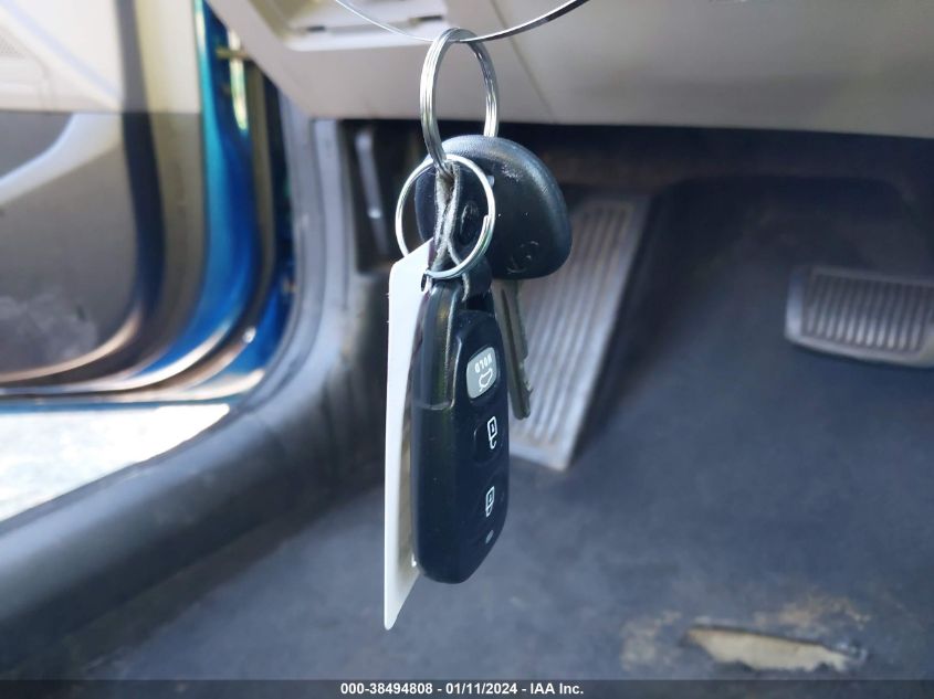 2018 HYUNDAI ELANTRA SEL - 5NPD84LF1JH220723