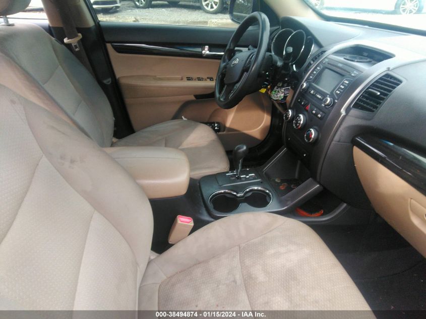 2013 KIA SORENTO LX - 5XYKT3A62DG382374