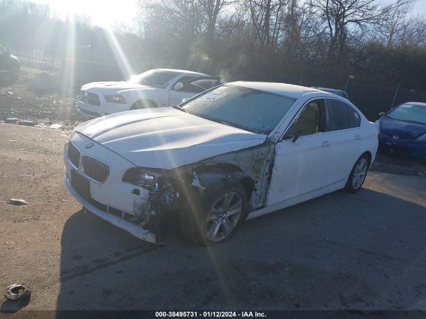 2013 BMW 528I XDRIVE - WBAXH5C57DDW15877