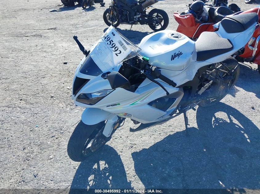 VIN JKBZXJE13HA025643 2017 KAWASAKI ZX636 E