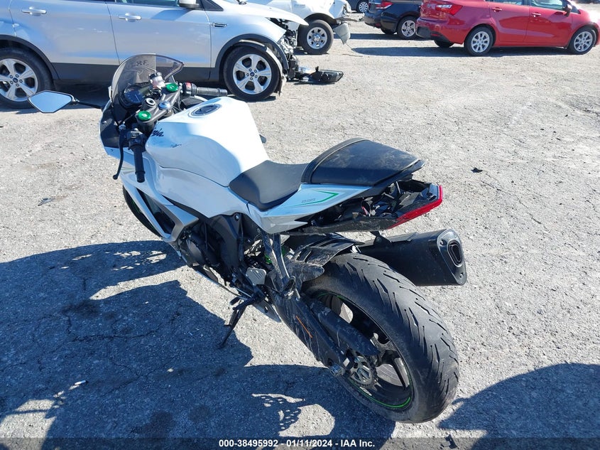 VIN JKBZXJE13HA025643 2017 KAWASAKI ZX636 E