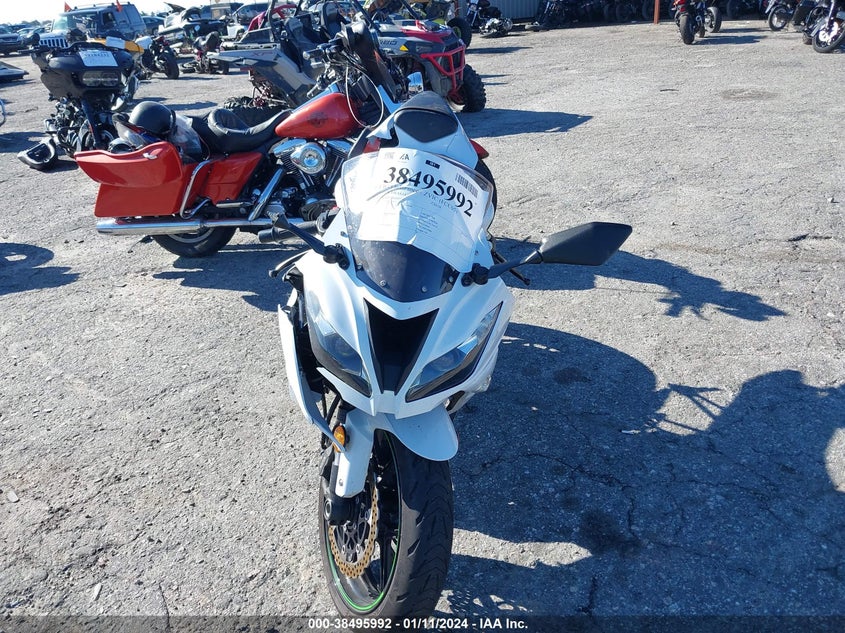 VIN JKBZXJE13HA025643 2017 KAWASAKI ZX636 E