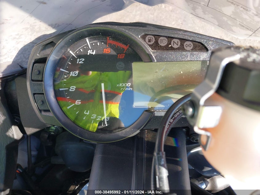 VIN JKBZXJE13HA025643 2017 KAWASAKI ZX636 E