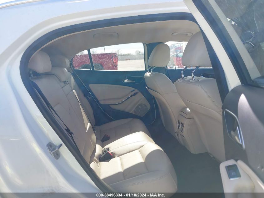 2015 MERCEDES-BENZ GLA 250 - WDCTG4EB4FJ152404