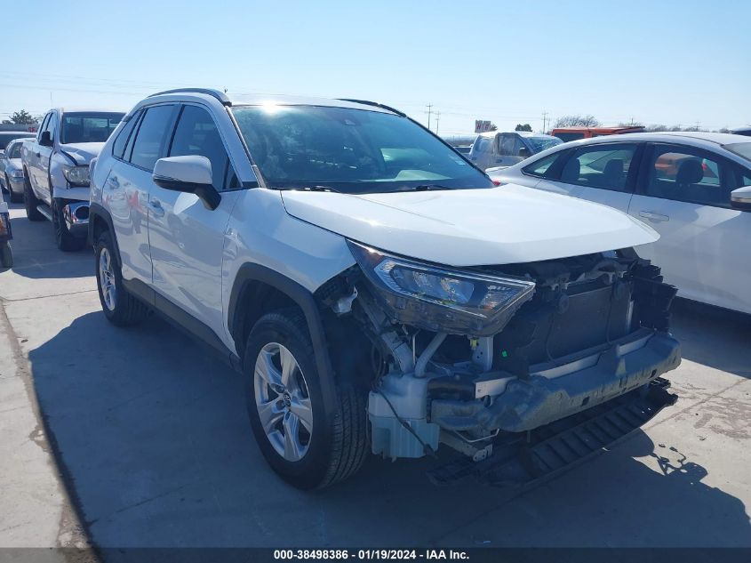 2020 TOYOTA RAV4 XLE - 2T3W1RFV1LW098857