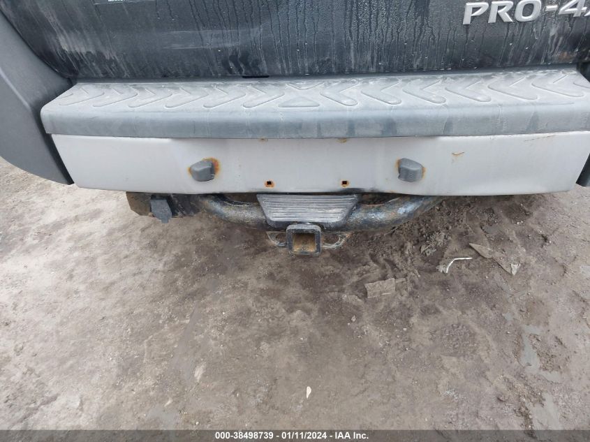 2013 NISSAN XTERRA X/S/PRO-4X - 5N1AN0NW6DN818565
