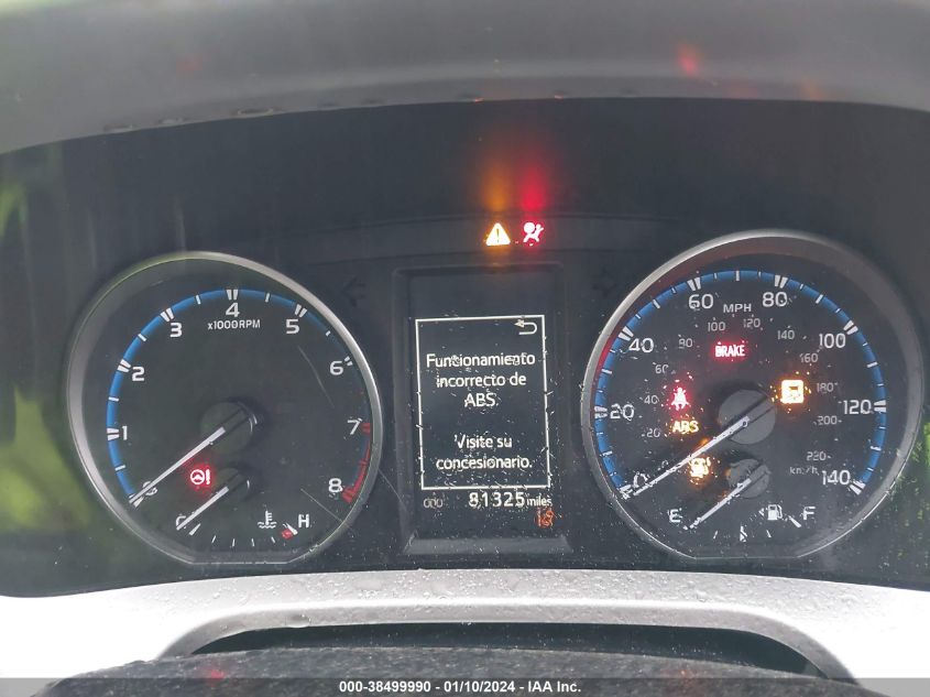 2018 TOYOTA RAV4 XLE - JTMWFREV2JJ729209