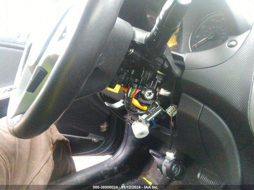 2013 HYUNDAI ACCENT SE - KMHCU5AE6DU061033