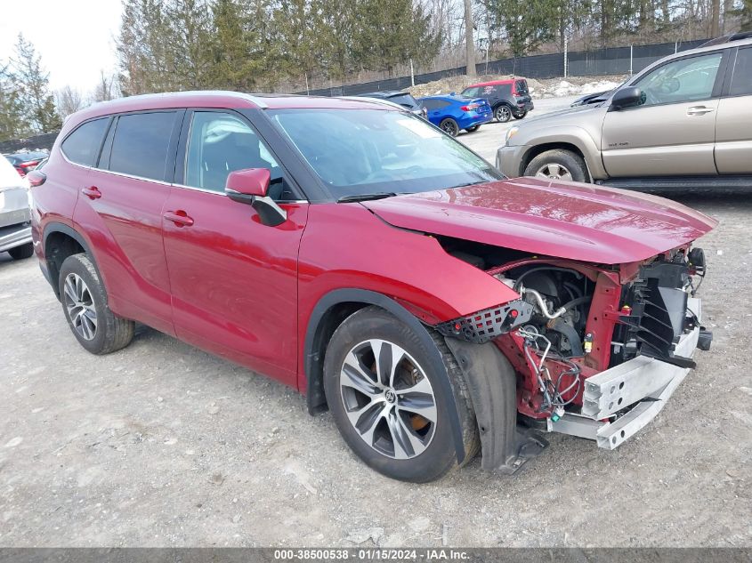 2021 TOYOTA HIGHLANDER XLE - 5TDGZRBH0MS557554