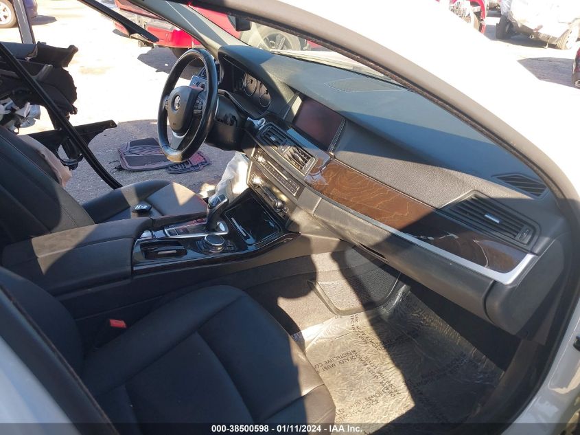 2016 BMW 528I I - WBA5A5C52GG355130