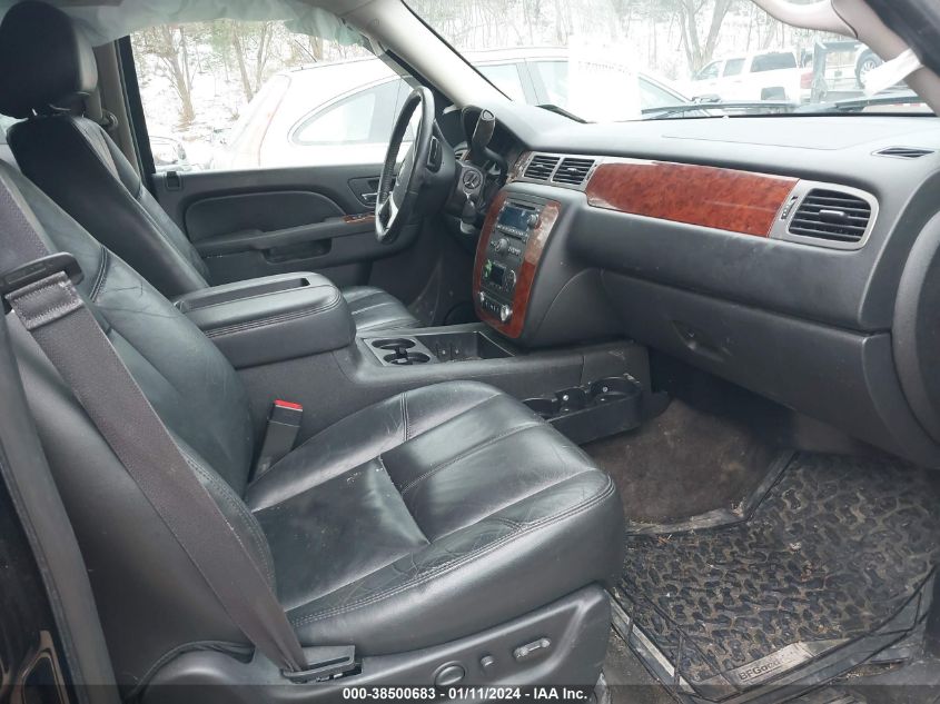 2014 CHEVROLET SUBURBAN 1500 LT - 1GNSKJE78ER197136