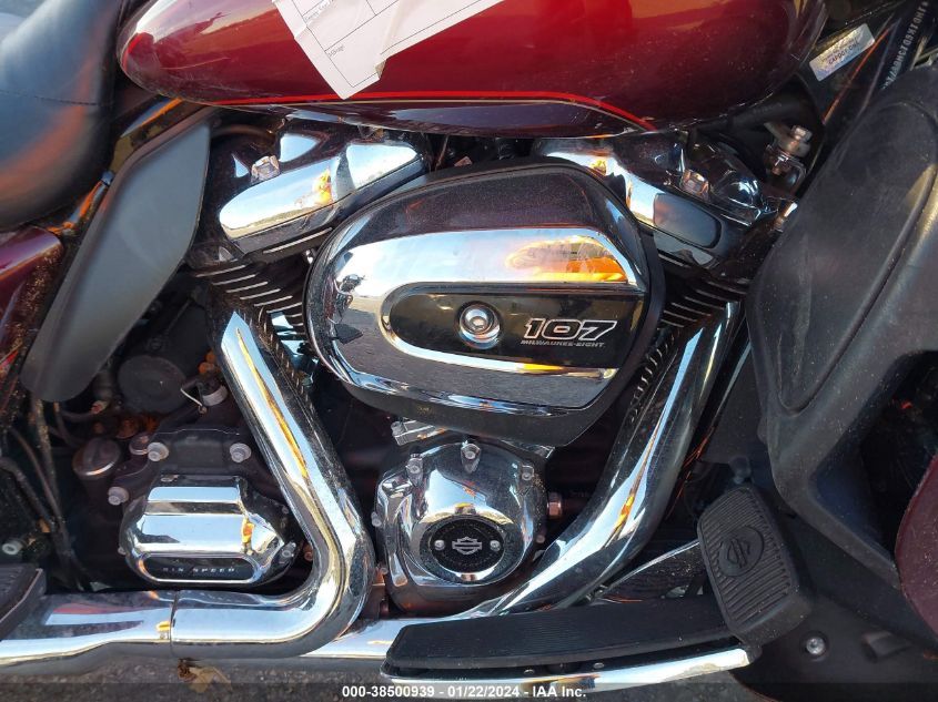 2017 HARLEY-DAVIDSON FLTRU - 1HD1KGD13HB671381
