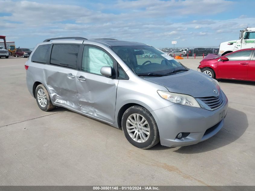 5TDYK3DC5FS580709 2015 TOYOTA SIENNA, photo no. 1